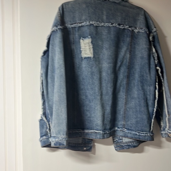Distressed Denim Jacket NWT SIZE M - Picture 3 of 4